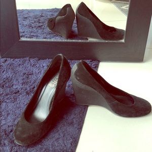 Michael Kors sz 10 blacks suede heeled platforms